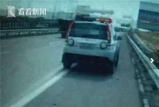 路边停车吃瓜视频,揭秘城市生活百态