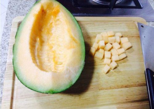 小象吃哈密瓜视频,与哈密瓜的甜蜜邂逅